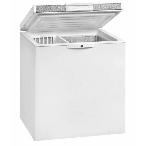 Defy 210L DC Solar Fridge